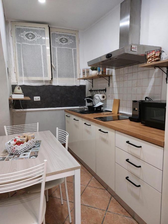 Casa Ninetta - Spaccanapoli - Il Tipico Pianterreno Della Napoli Antica! Екстер'єр фото