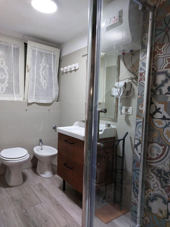 Casa Ninetta - Spaccanapoli - Il Tipico Pianterreno Della Napoli Antica! Екстер'єр фото